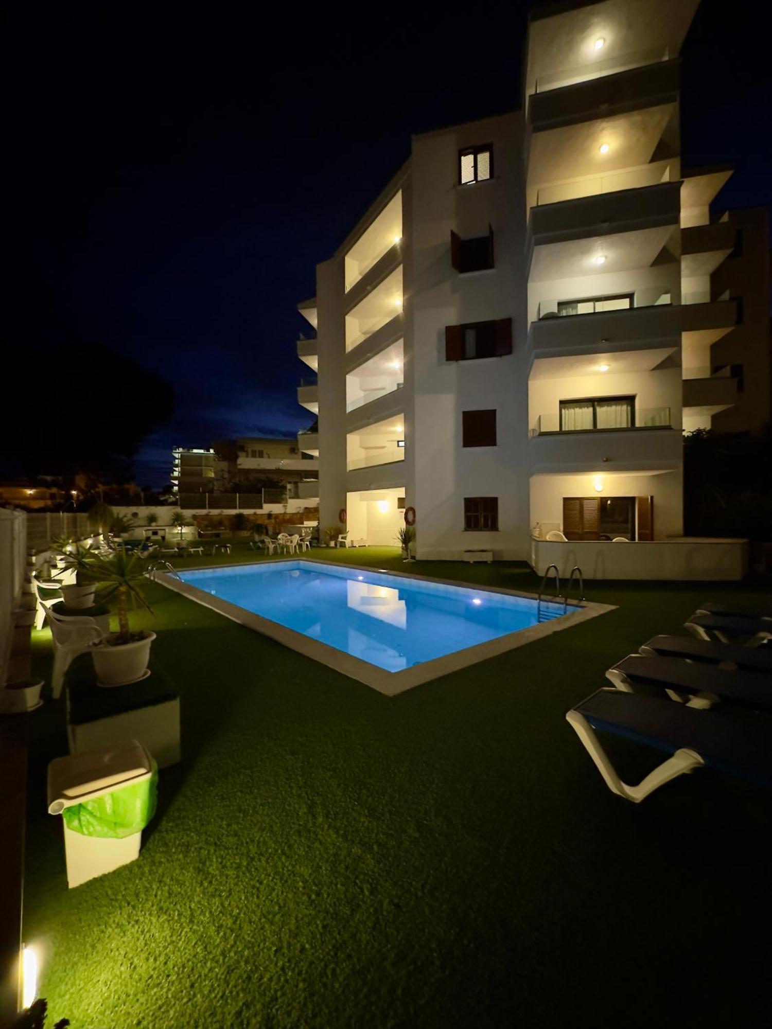 Marina Palmanova Apartamentos ภายนอก รูปภาพ